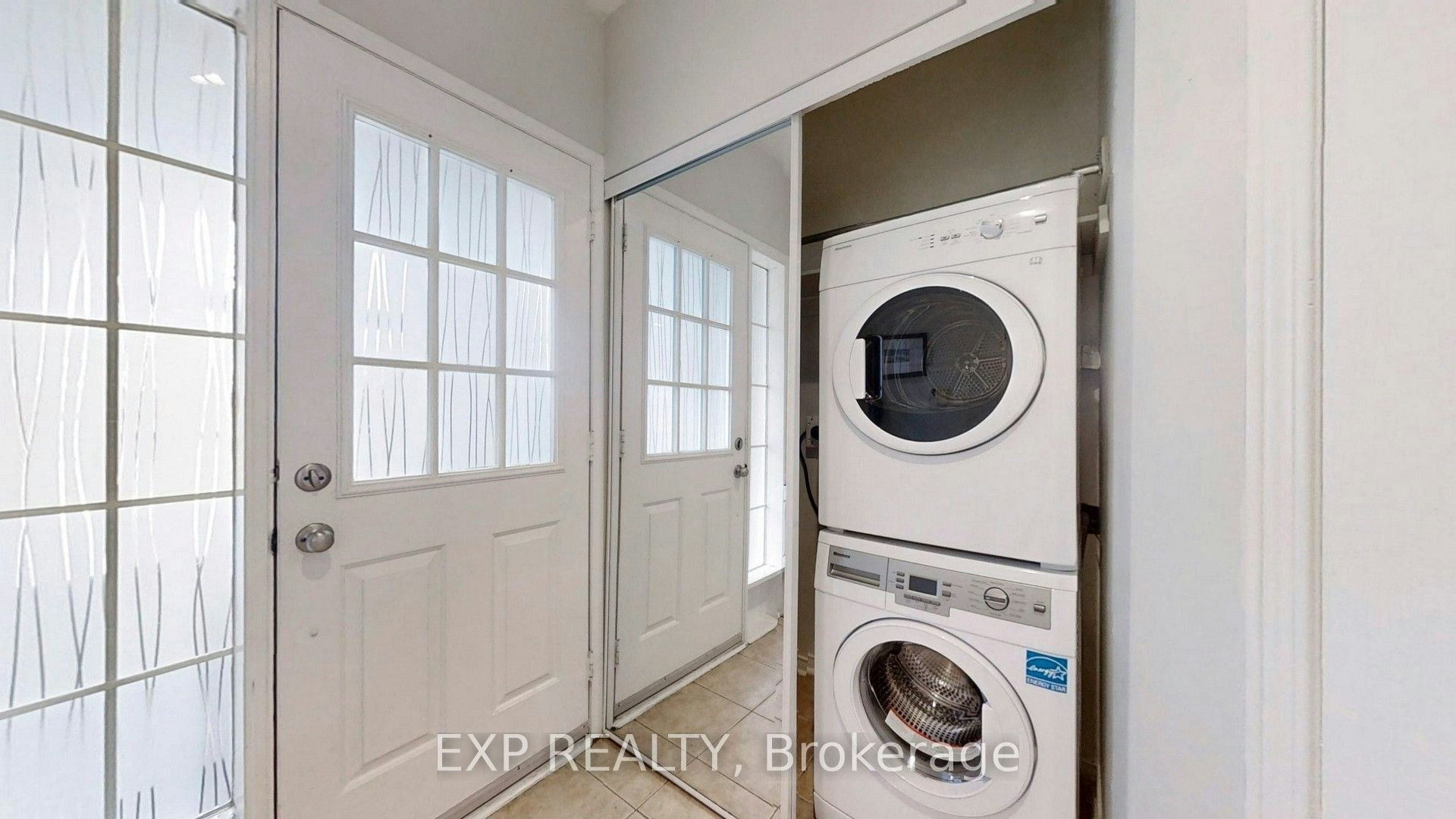 8 Hacienda Drive, Richmond Hill, ON, L4E 3X1 - 14
