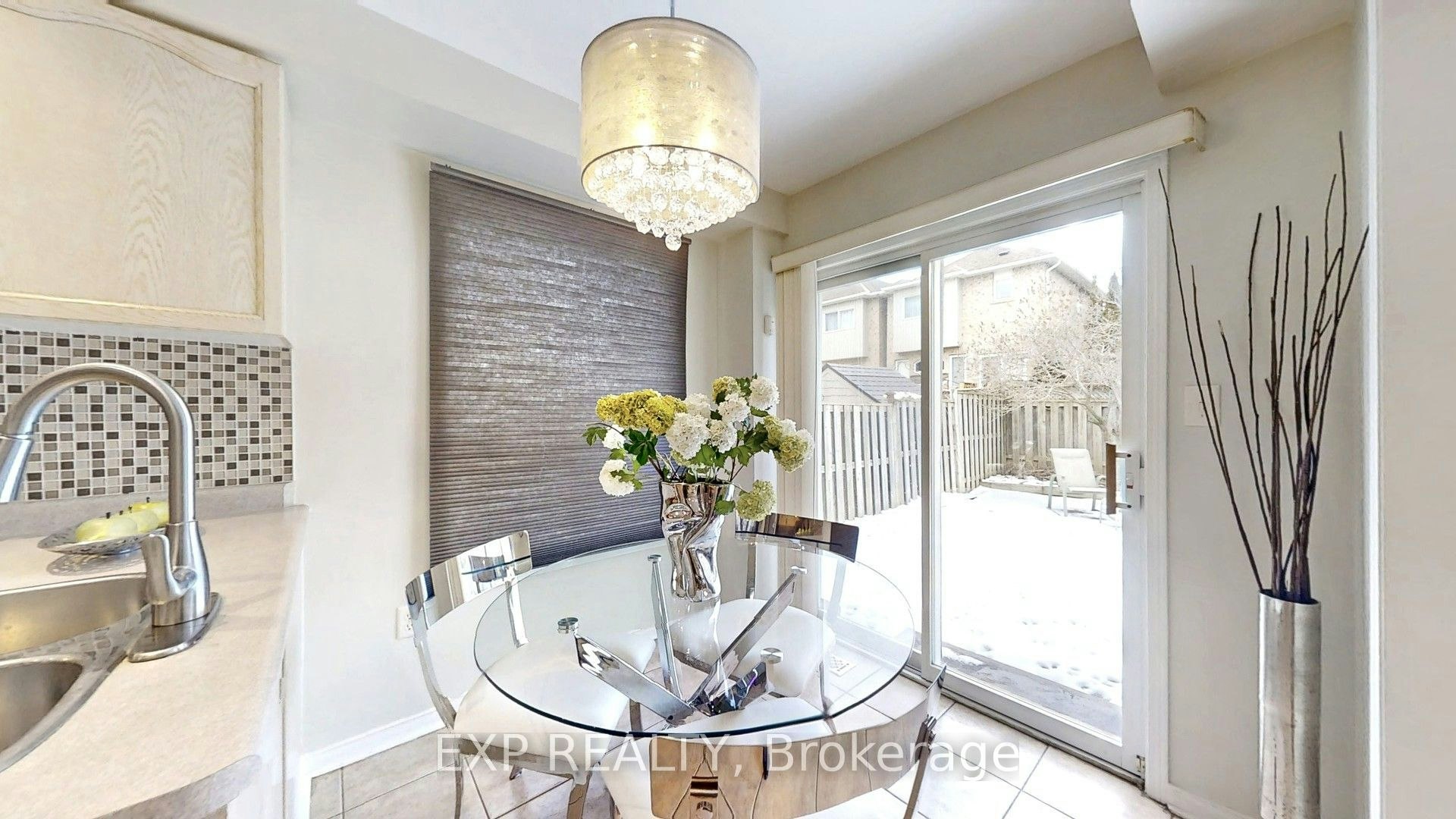 8 Hacienda Drive, Richmond Hill, ON, L4E 3X1 - 11