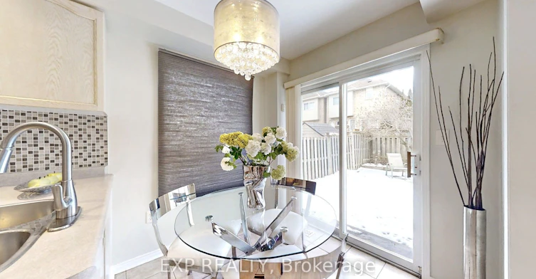 8 Hacienda Drive, Richmond Hill, ON, L4E 3X1 - 11