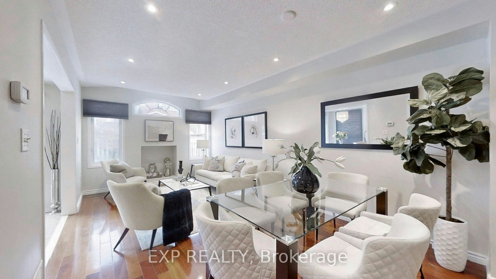 8 Hacienda Drive, Richmond Hill, ON, L4E 3X1