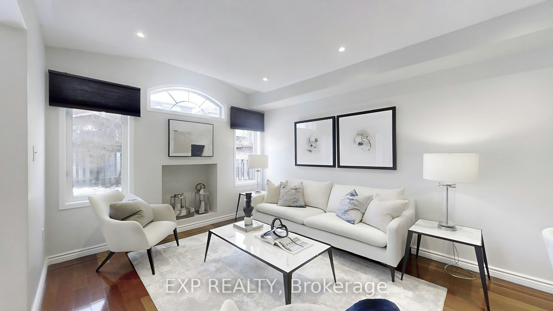 8 Hacienda Drive, Richmond Hill, ON, L4E 3X1 - 2