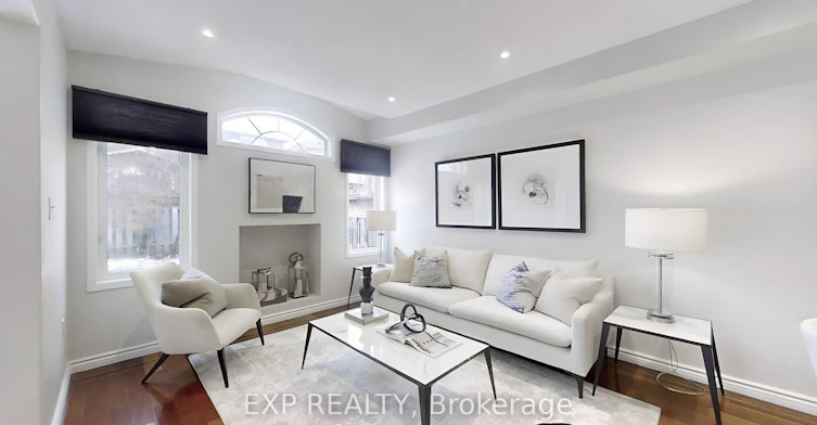 8 Hacienda Drive, Richmond Hill, ON, L4E 3X1 - 2