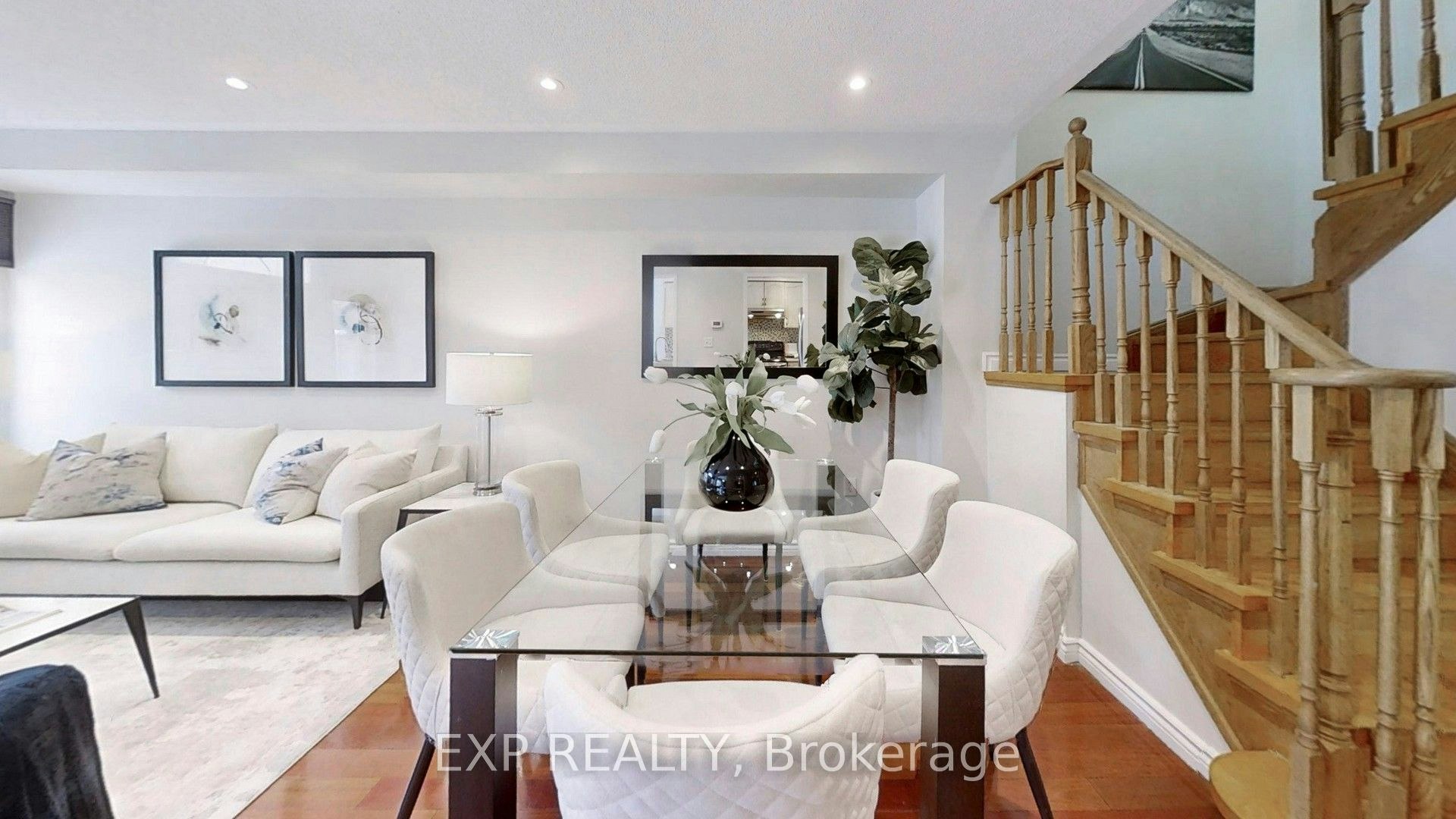 8 Hacienda Drive, Richmond Hill, ON, L4E 3X1 - 5