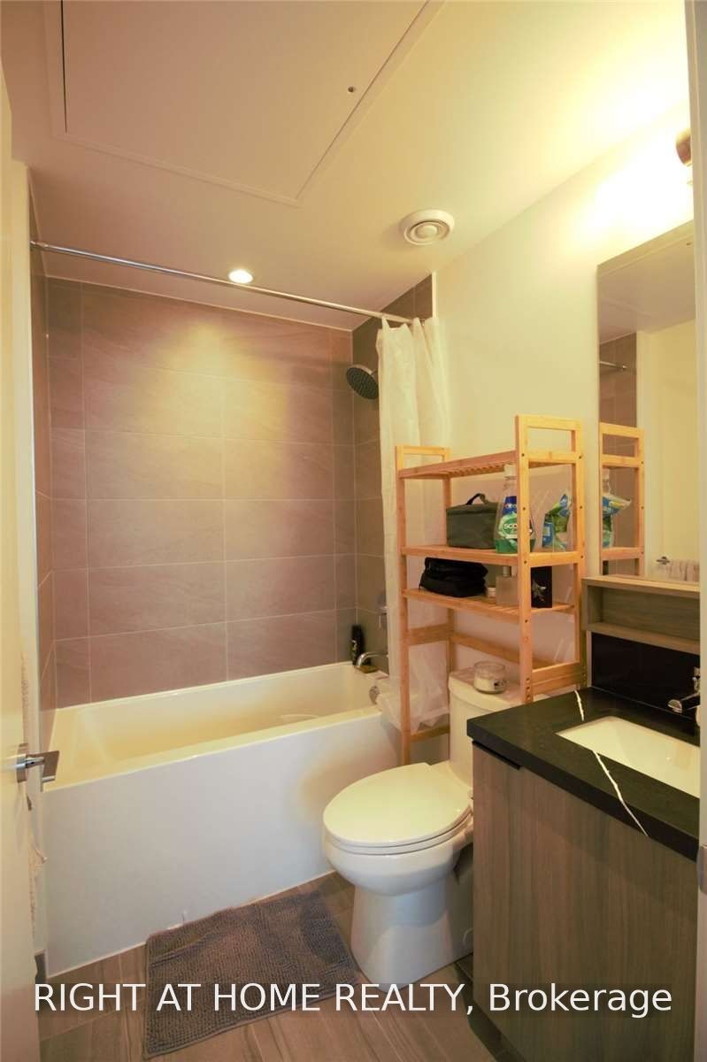 1215-950 Portage Parkway, Vaughan, ON, L4K 3Y8 - 12