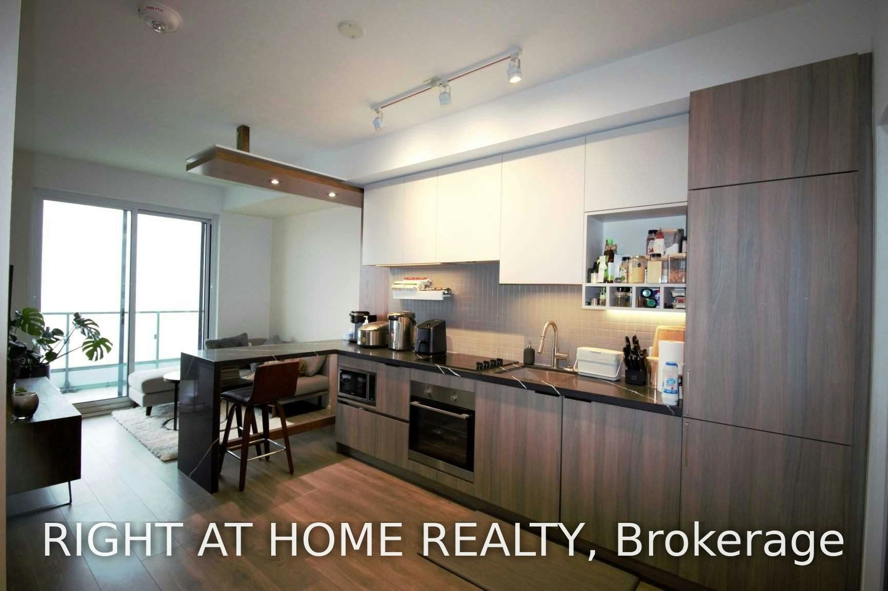 1215-950 Portage Parkway, Vaughan, ON, L4K 3Y8 - 9