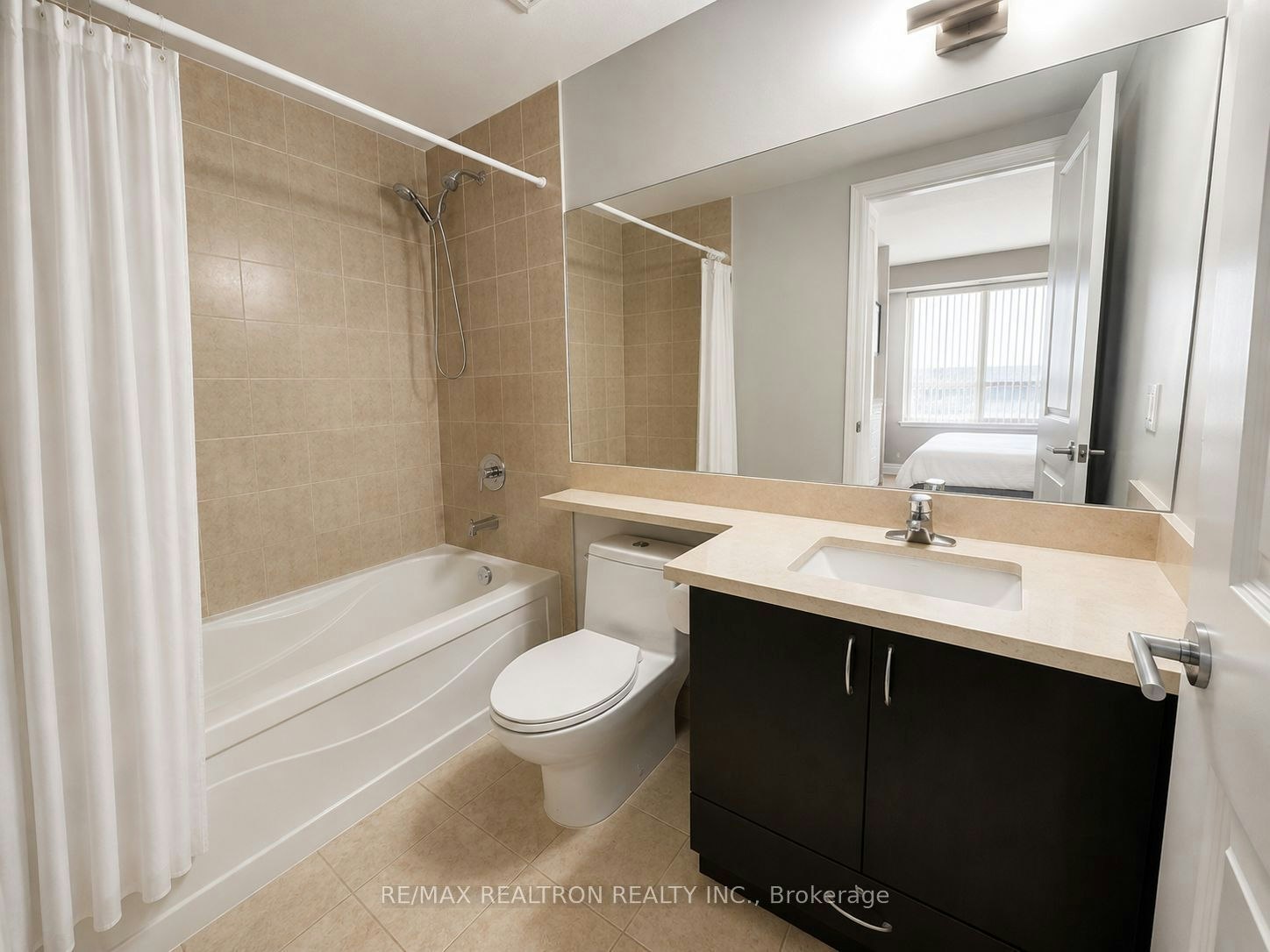 206-57 Upper Duke Crescent, Markham, ON, L6G 0B8 - 6