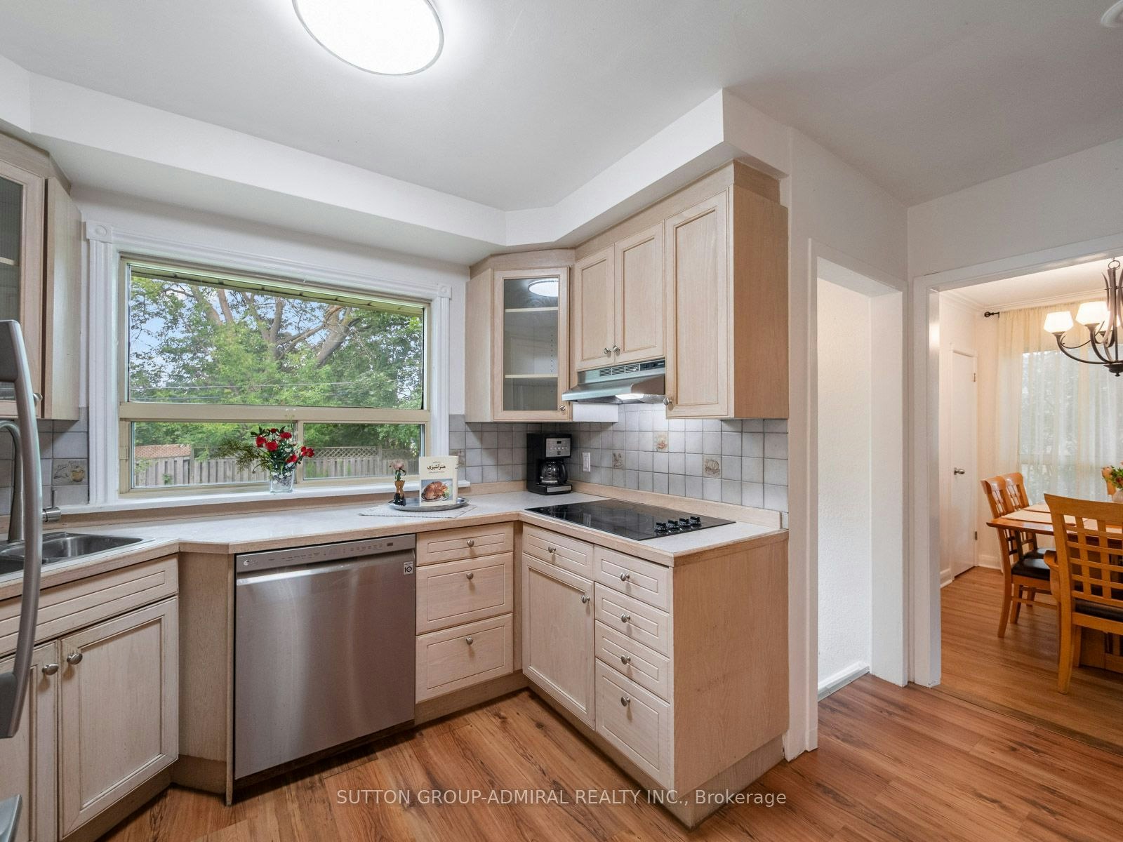261 Carol Avenue, Newmarket, ON, L3Y 4T2 - 9