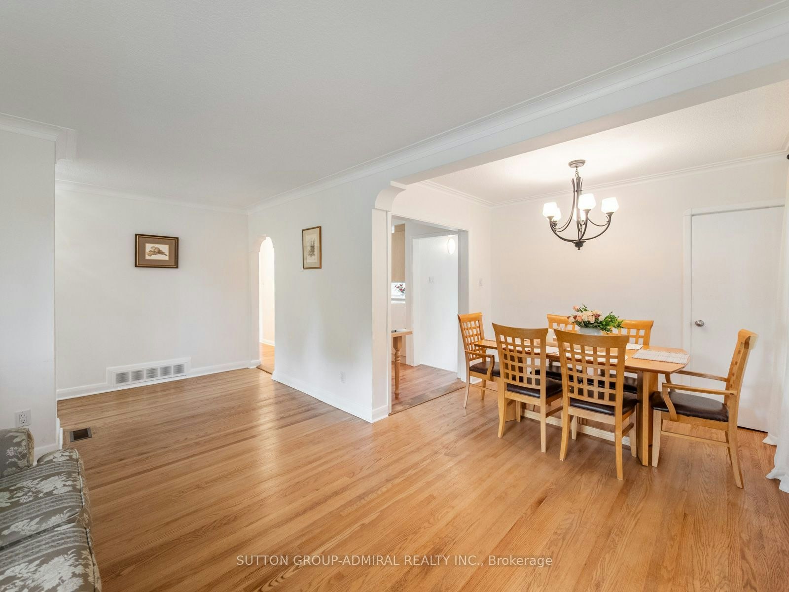 261 Carol Avenue, Newmarket, ON, L3Y 4T2 - 16