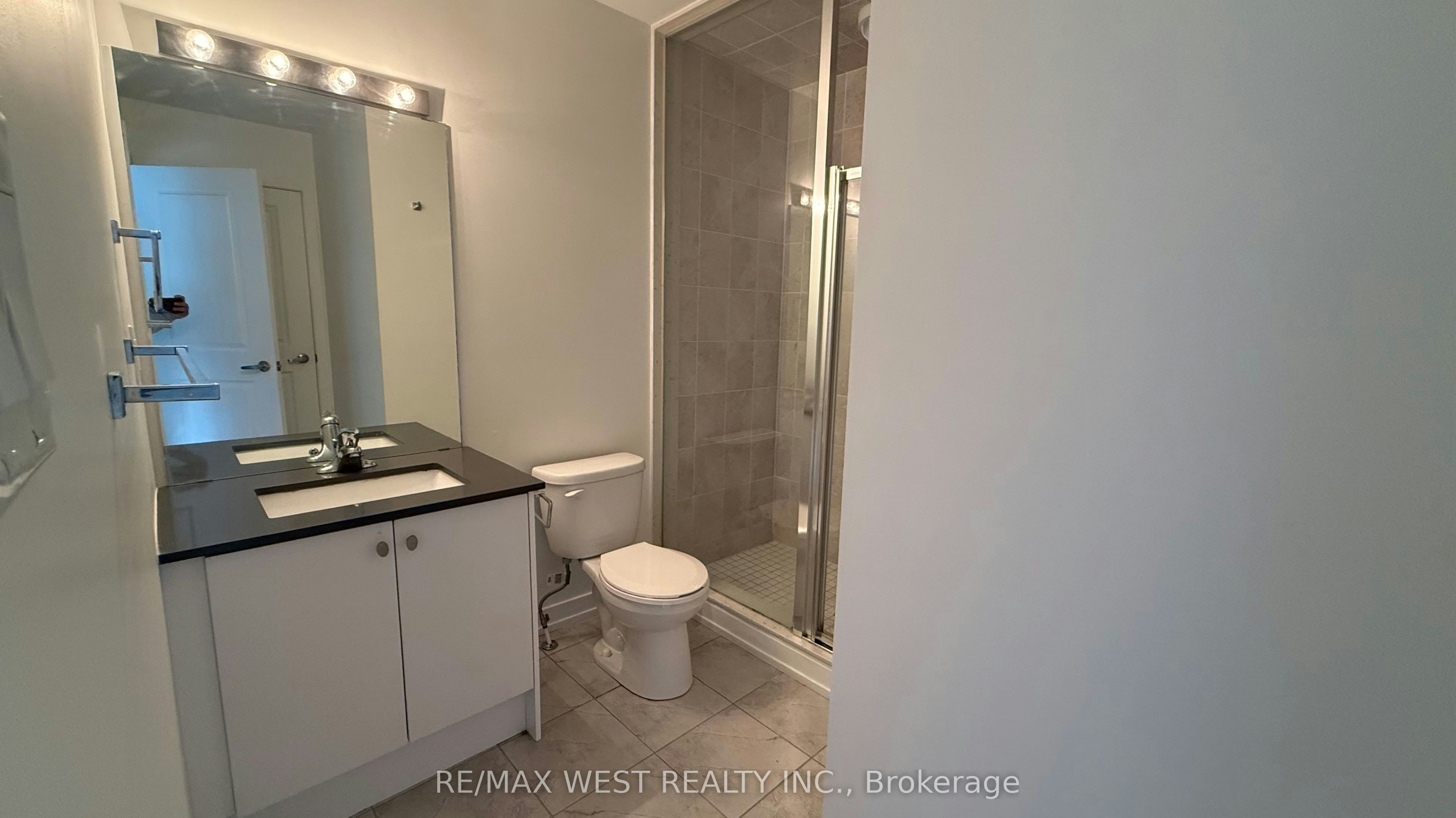 2 Lochlin Street, Vaughan, ON, L4L 0M1 - 14