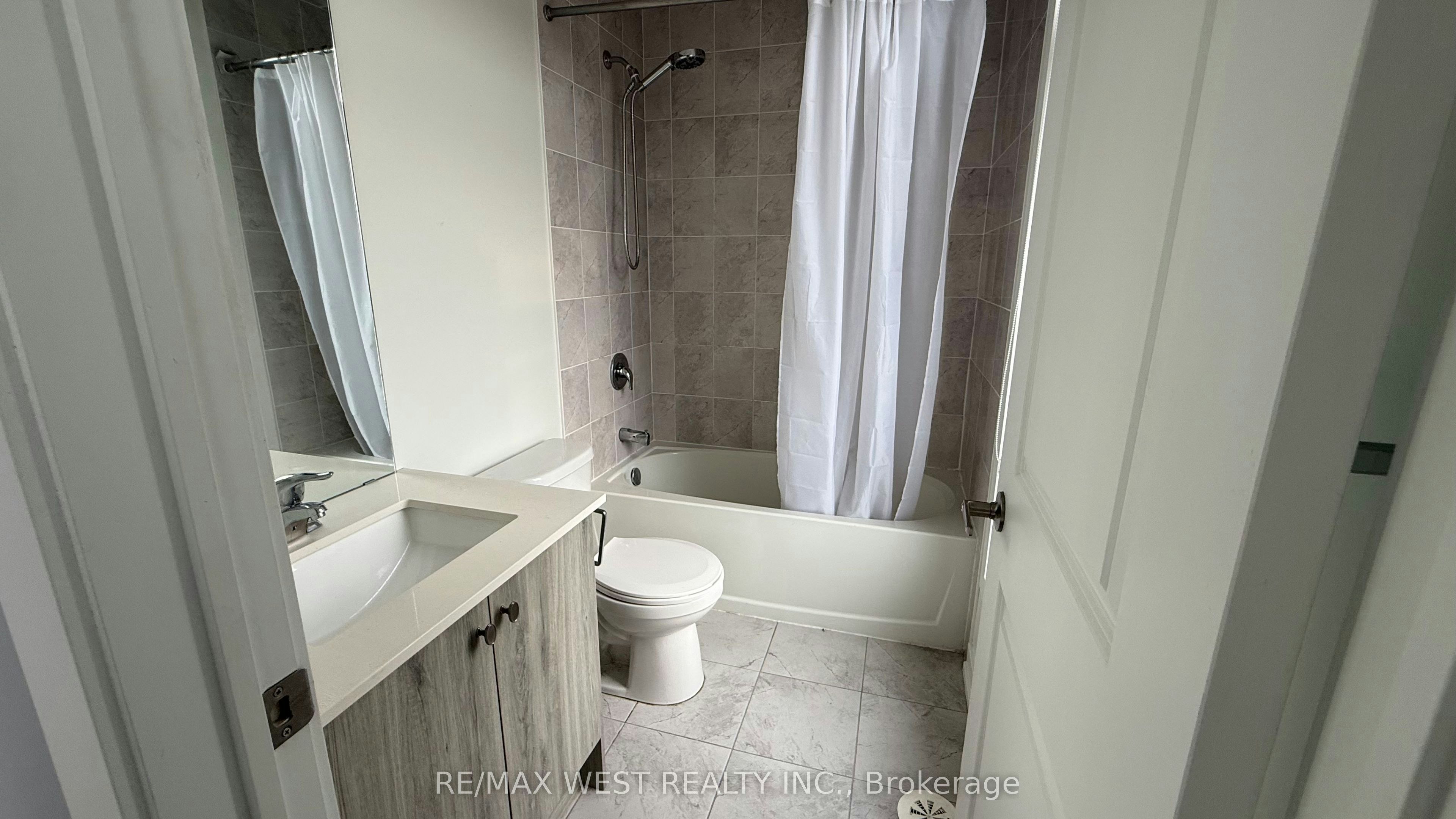 2 Lochlin Street, Vaughan, ON, L4L 0M1 - 19