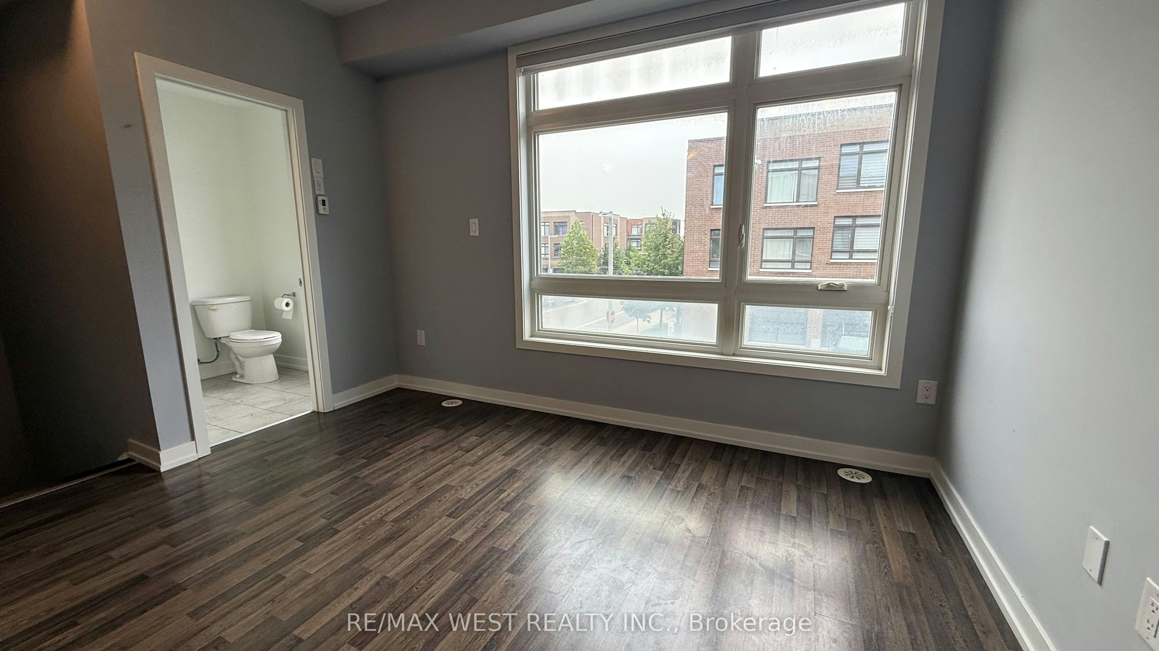 2 Lochlin Street, Vaughan, ON, L4L 0M1 - 7