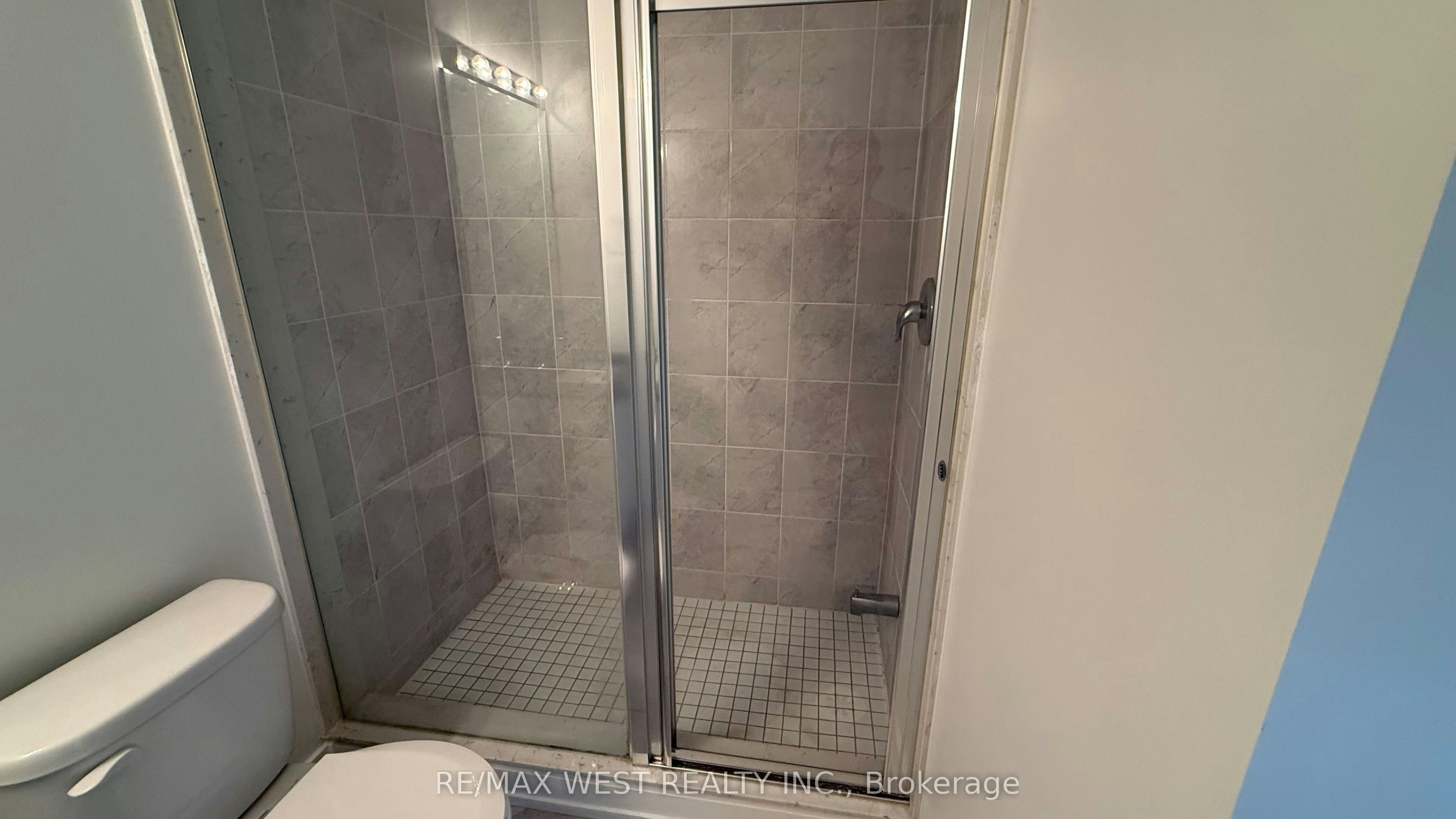 2 Lochlin Street, Vaughan, ON, L4L 0M1 - 15