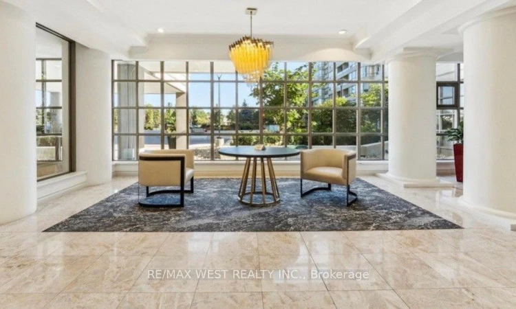 1408-7 Townsgate Drive
