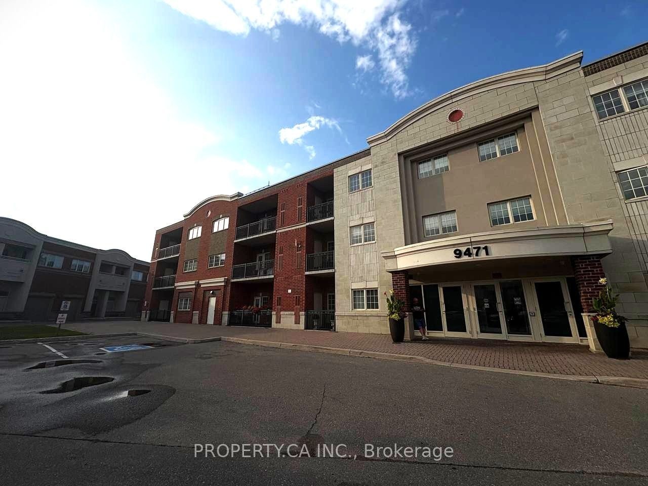106-9471 Jane Street, Vaughan, ON, L6A 4J2
