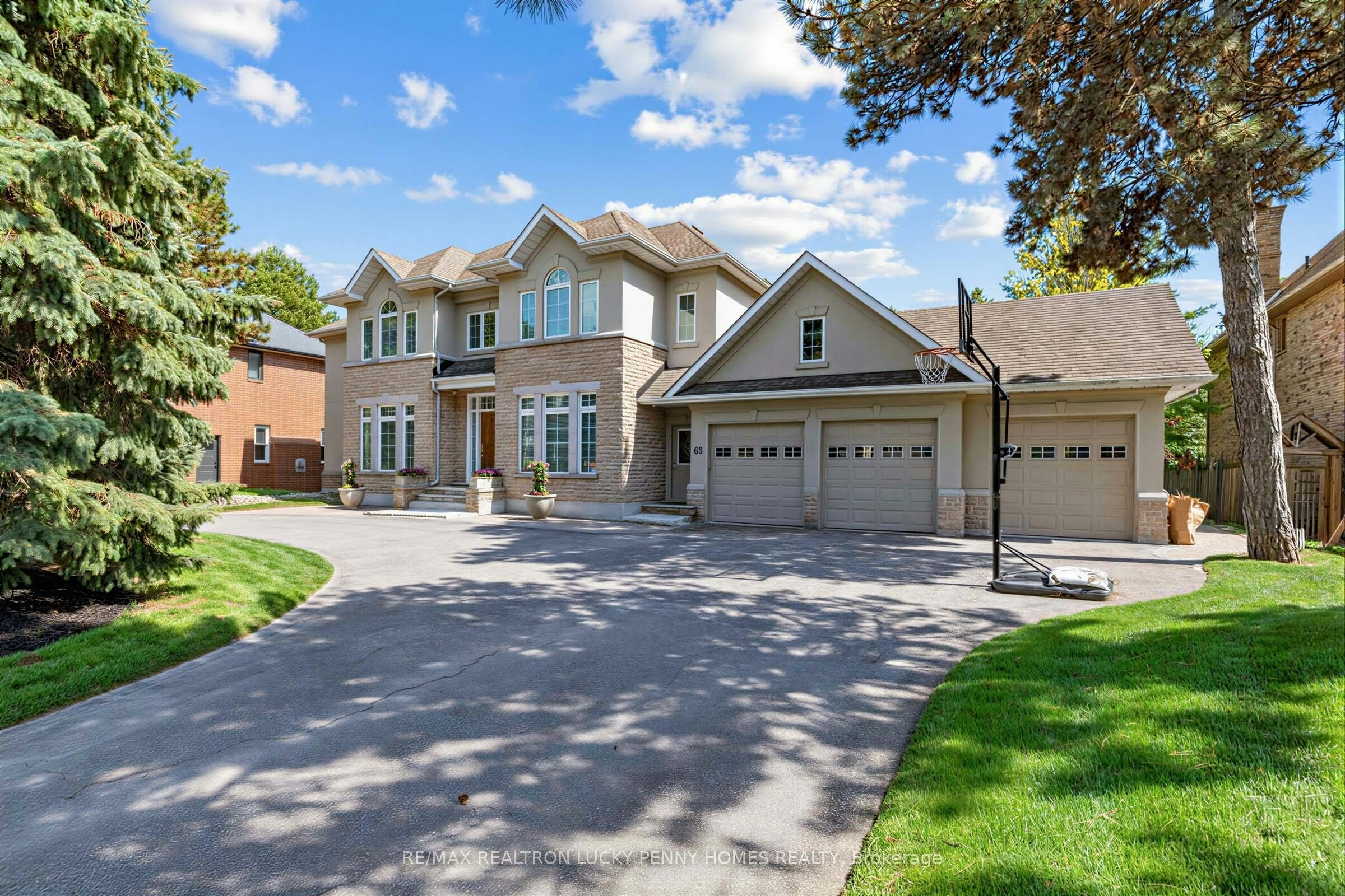 63 Pomander Road, Markham, ON, L3R 1X8
