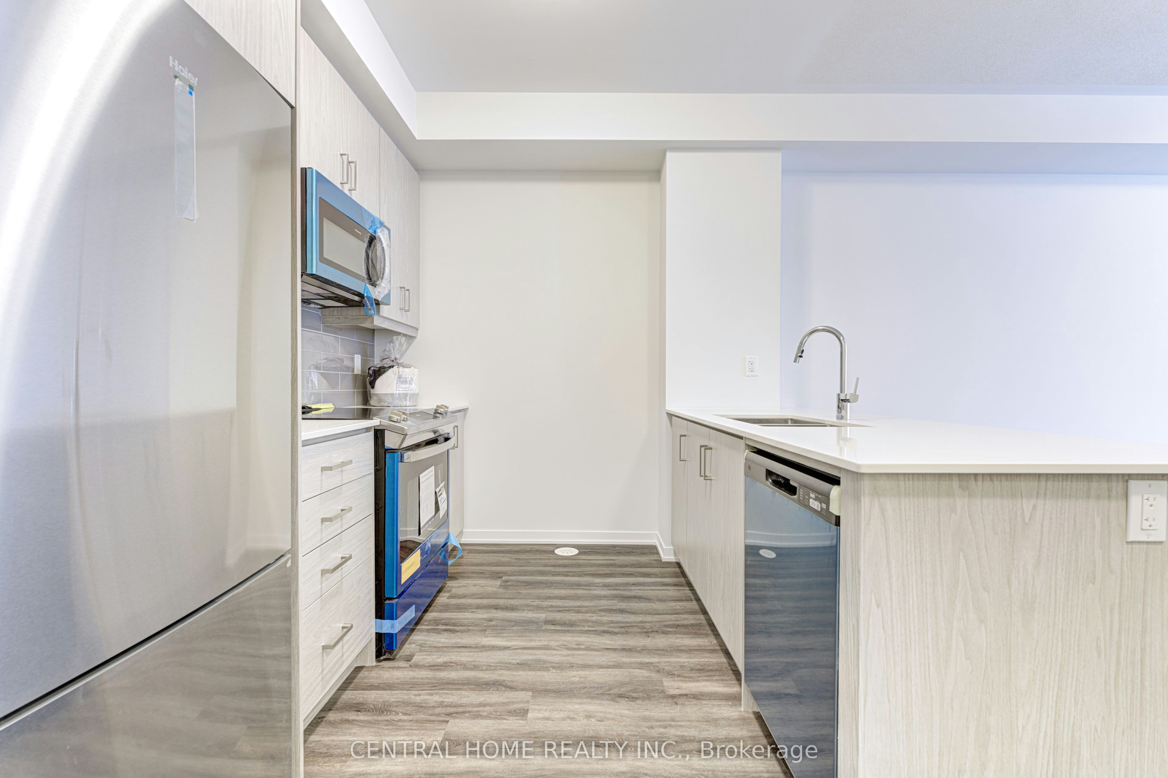TH312-130 Honeycrisp Crescent, Vaughan, ON, L4K 0N7 - 13