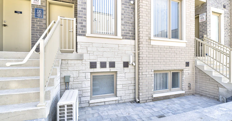 TH312-130 Honeycrisp Crescent, Vaughan, ON, L4K 0N7 - 24
