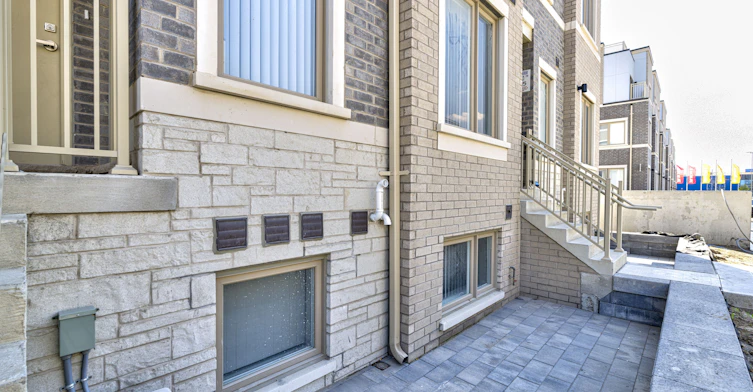 TH312-130 Honeycrisp Crescent, Vaughan, ON, L4K 0N7 - 23