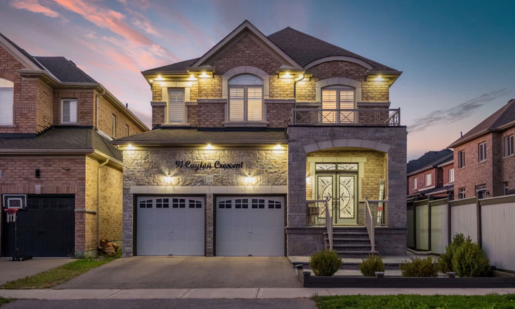 91 Cayton Crescent