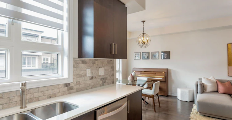 18-105 Kayla Crescent E, Vaughan, ON, L6A 4W3 - 3