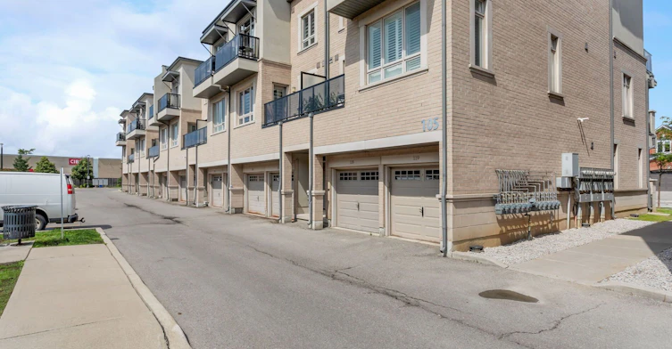 18-105 Kayla Crescent E, Vaughan, ON, L6A 4W3 - 28