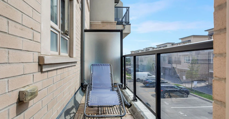 18-105 Kayla Crescent E, Vaughan, ON, L6A 4W3 - 17