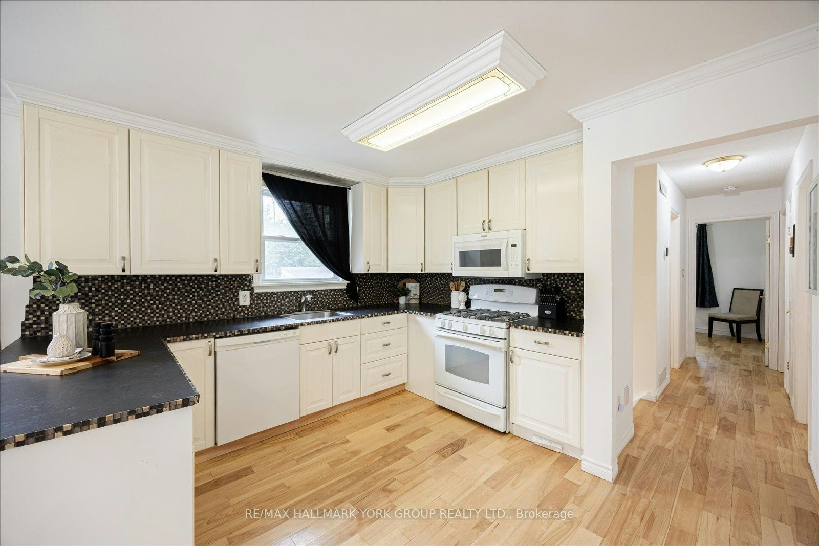 25765 Maple Beach Road, Brock, ON, L0K 1A0 - 9