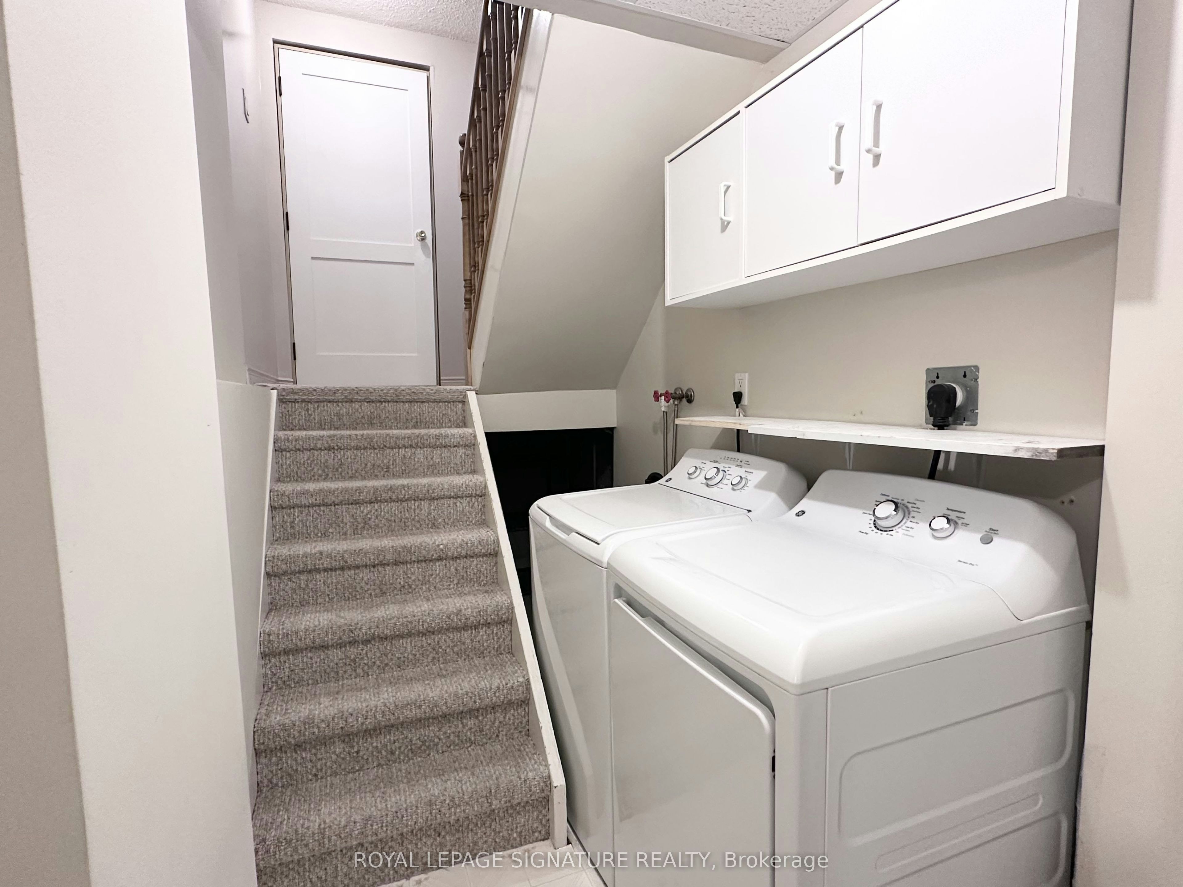 602 Gibney Crescent, Newmarket, ON, L3X 1Y3 - 18