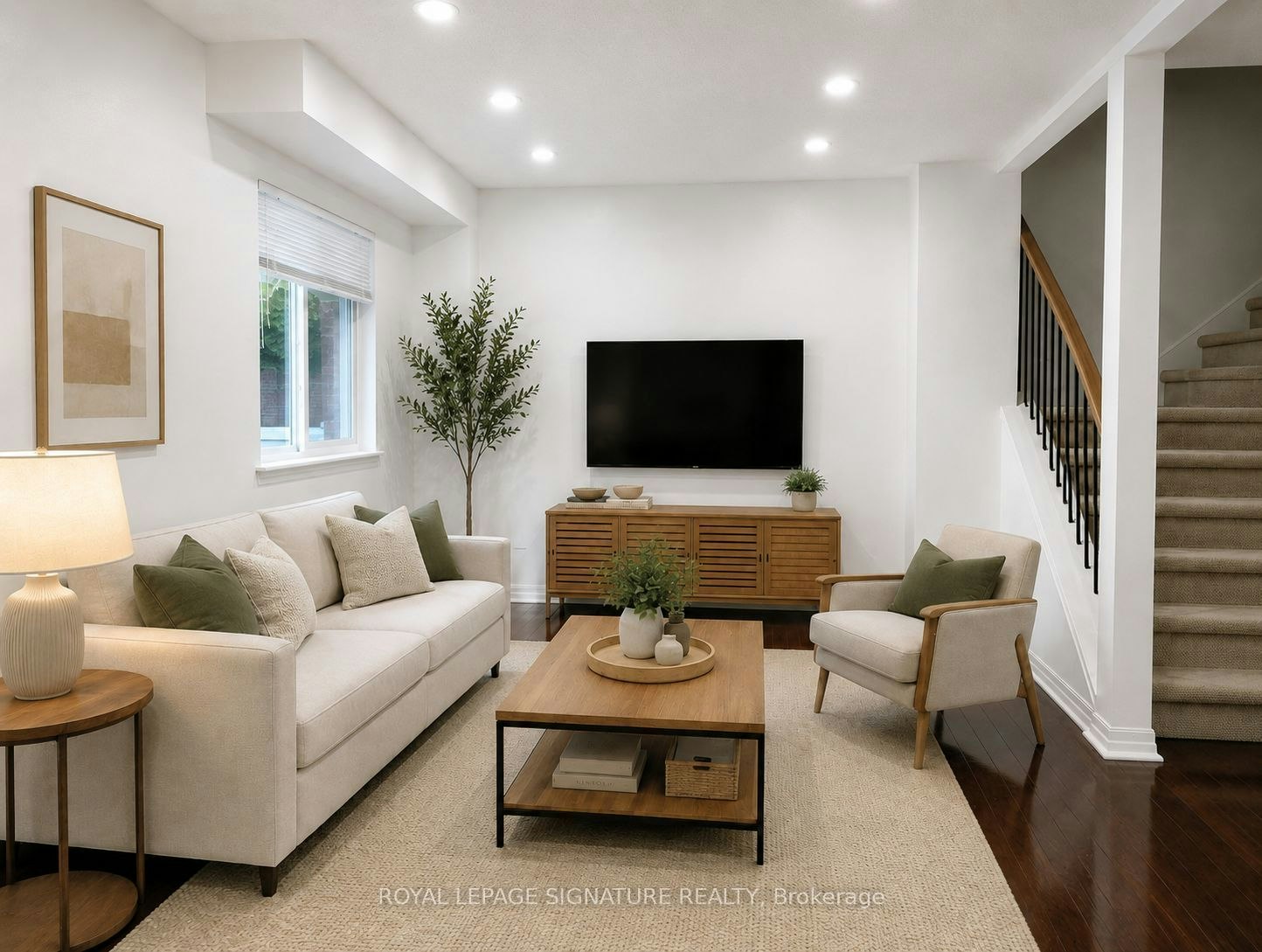 602 Gibney Crescent, Newmarket, ON, L3X 1Y3