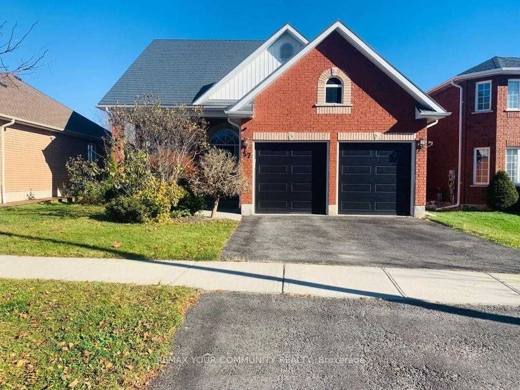 57 Metcalfe Drive, Bradford West Gwillimbury, ON, L3Z 3C8