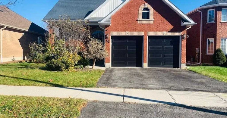57 Metcalfe Drive, Bradford West Gwillimbury, ON, L3Z 3C8