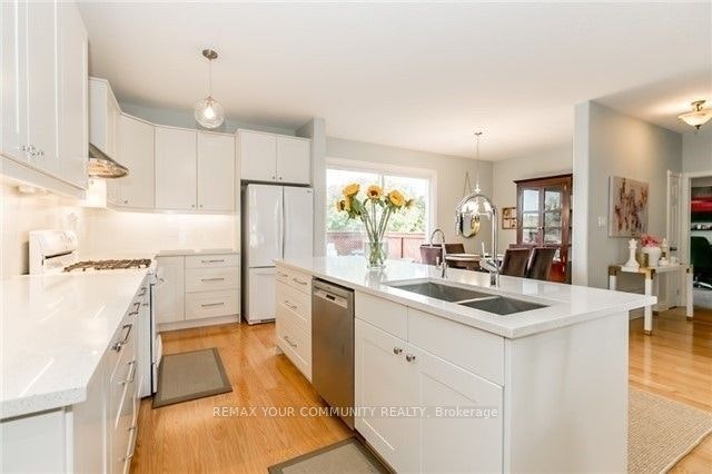 57 Metcalfe Drive, Bradford West Gwillimbury, ON, L3Z 3C8 - 7