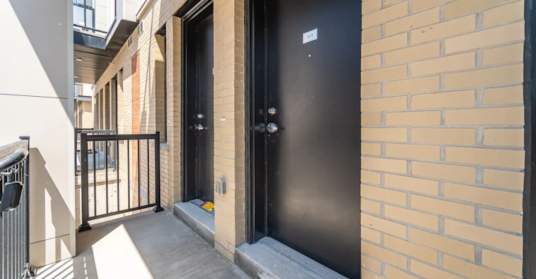 511-9 Steckley House Lane, Richmond Hill, ON, L4S 0N1 - 3