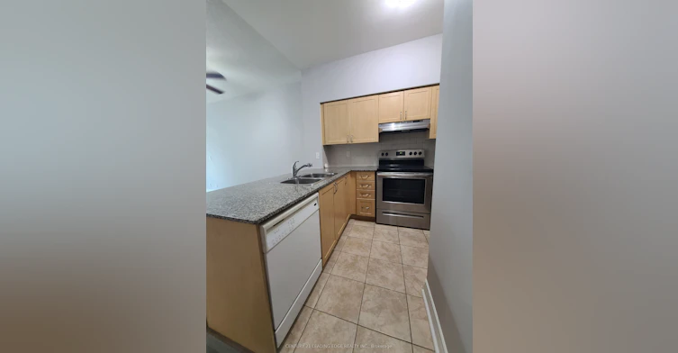 105-55 S Town Centre Boulevard, Markham, ON, L6G 0B1 - 5