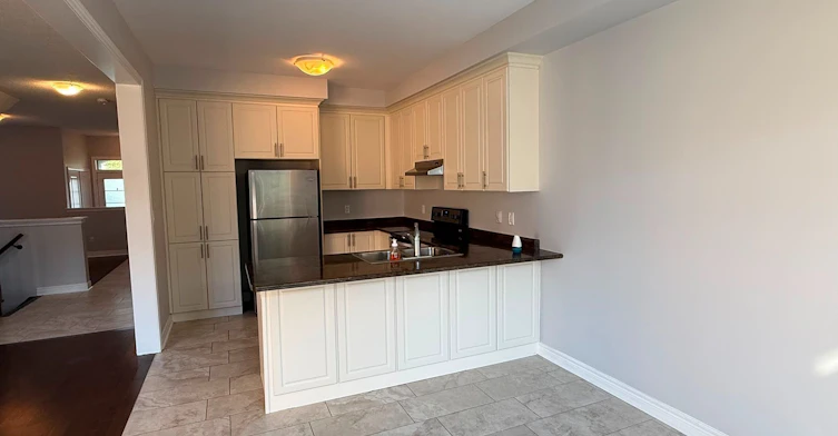 99 Cayton Crescent, Bradford West Gwillimbury, ON, L3Z 0V9 - 9