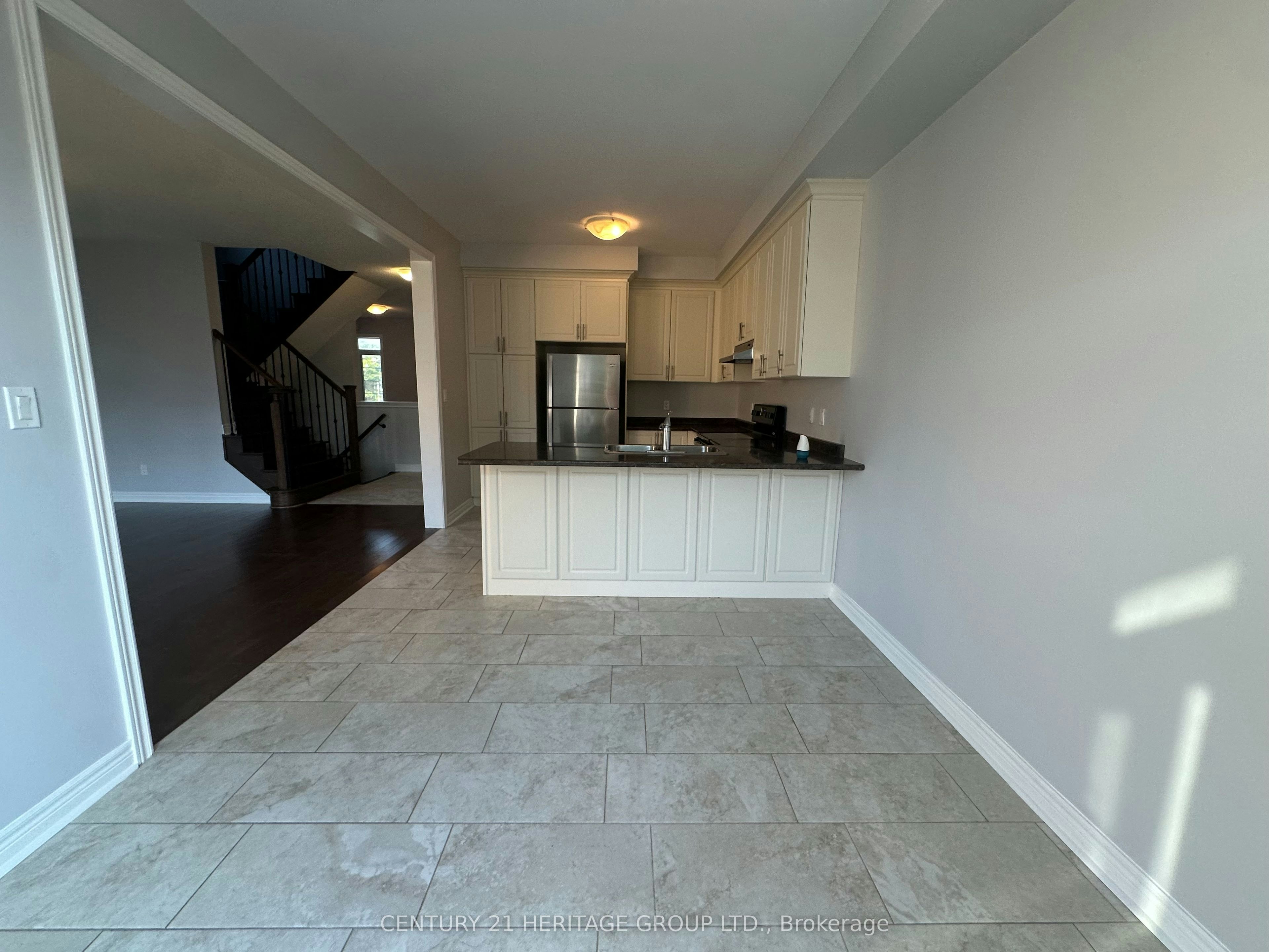 99 Cayton Crescent, Bradford West Gwillimbury, ON, L3Z 0V9 - 11