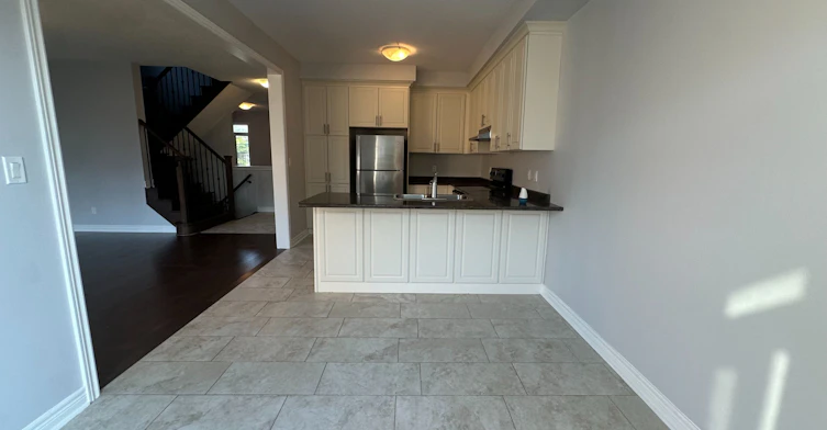 99 Cayton Crescent, Bradford West Gwillimbury, ON, L3Z 0V9 - 11