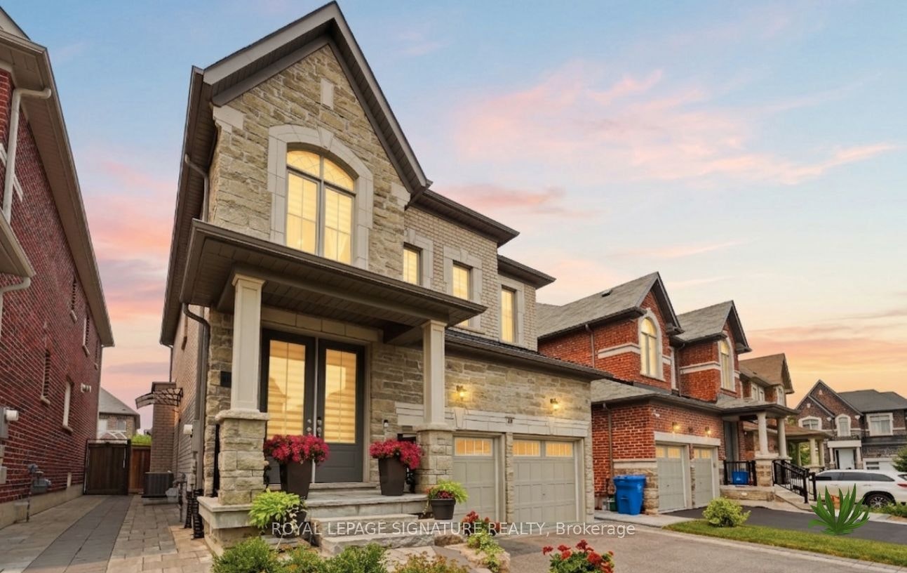 68 Duggan Street, Aurora, ON, L4G 0Y8