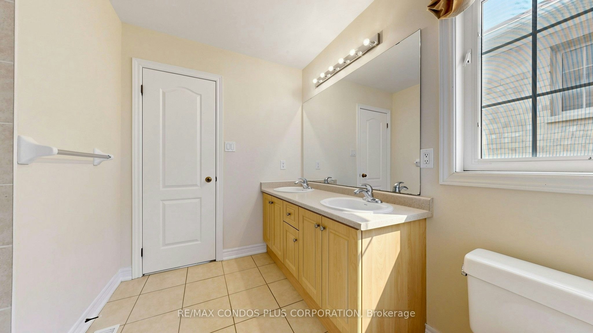 139 Queen Filomena Avenue, Vaughan, ON, L6A 0J1 - 42