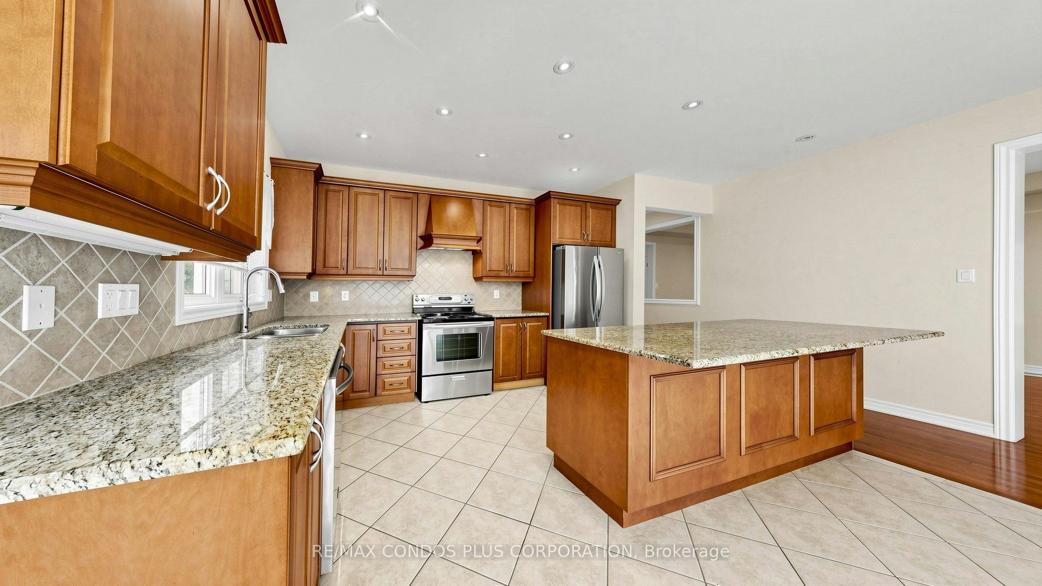 139 Queen Filomena Avenue, Vaughan, ON, L6A 0J1 - 16