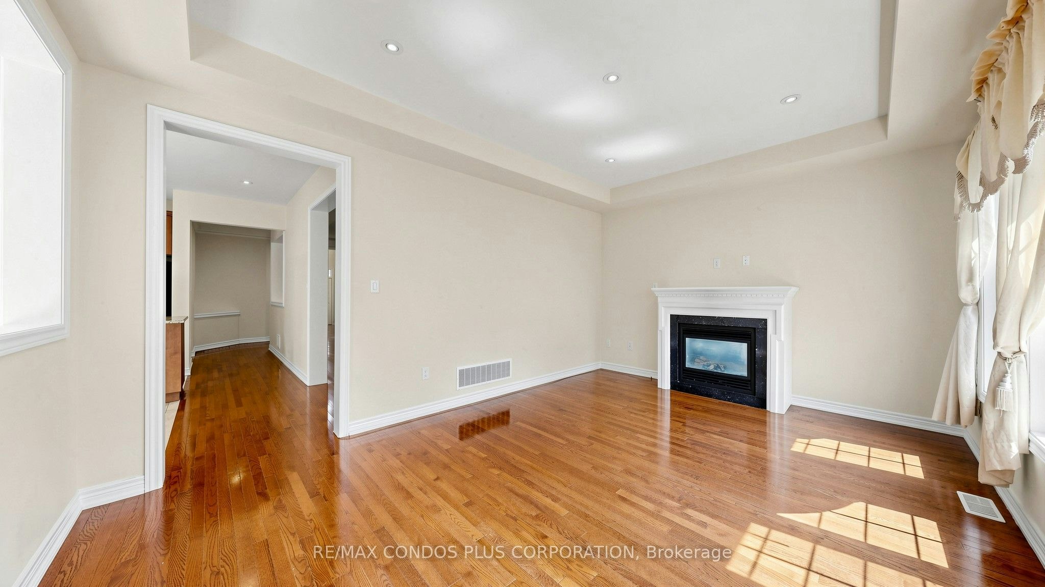 139 Queen Filomena Avenue, Vaughan, ON, L6A 0J1 - 6