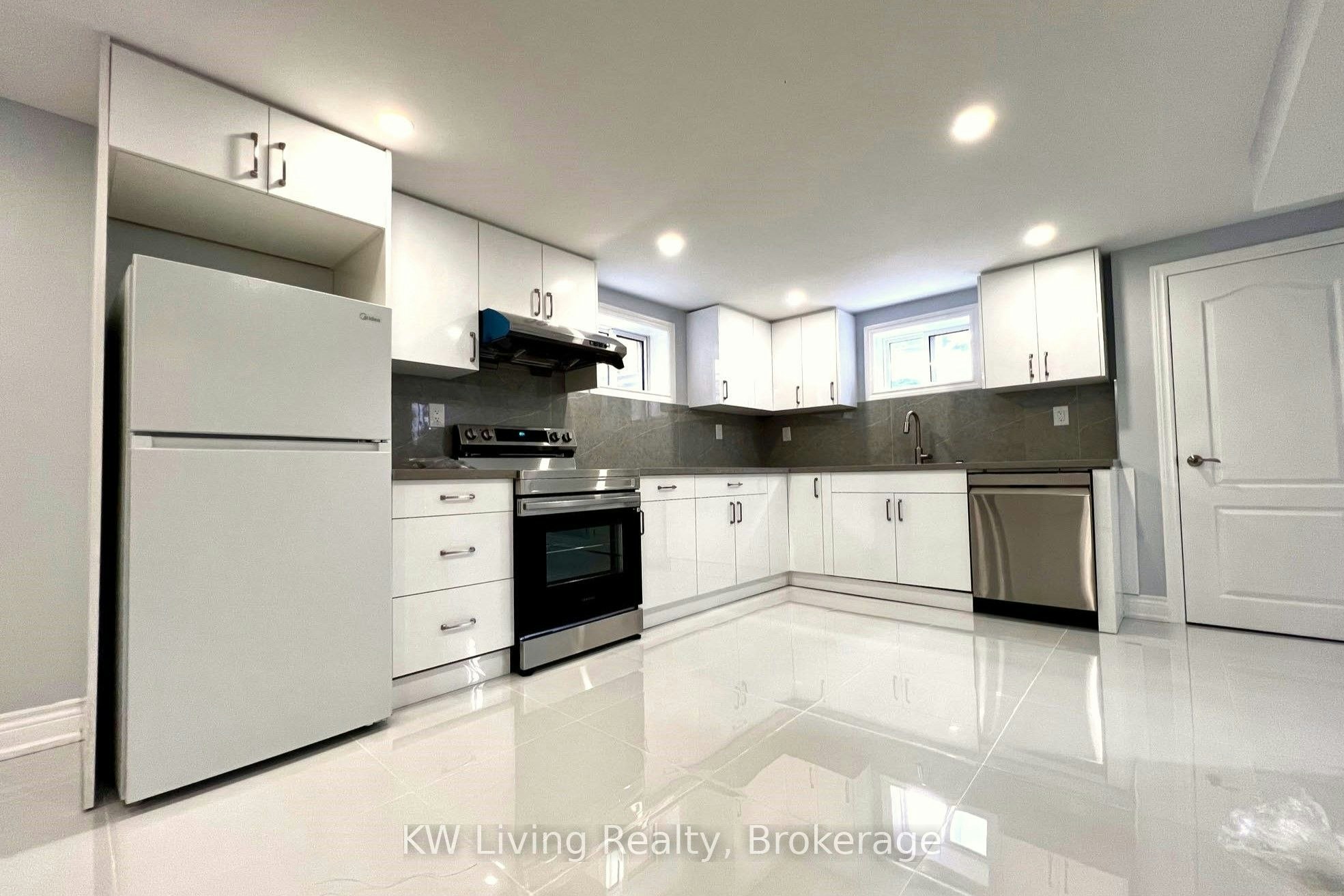 Basement-311 Boisdale Avenue, Richmond Hill, ON, L4C 1R4 - 7