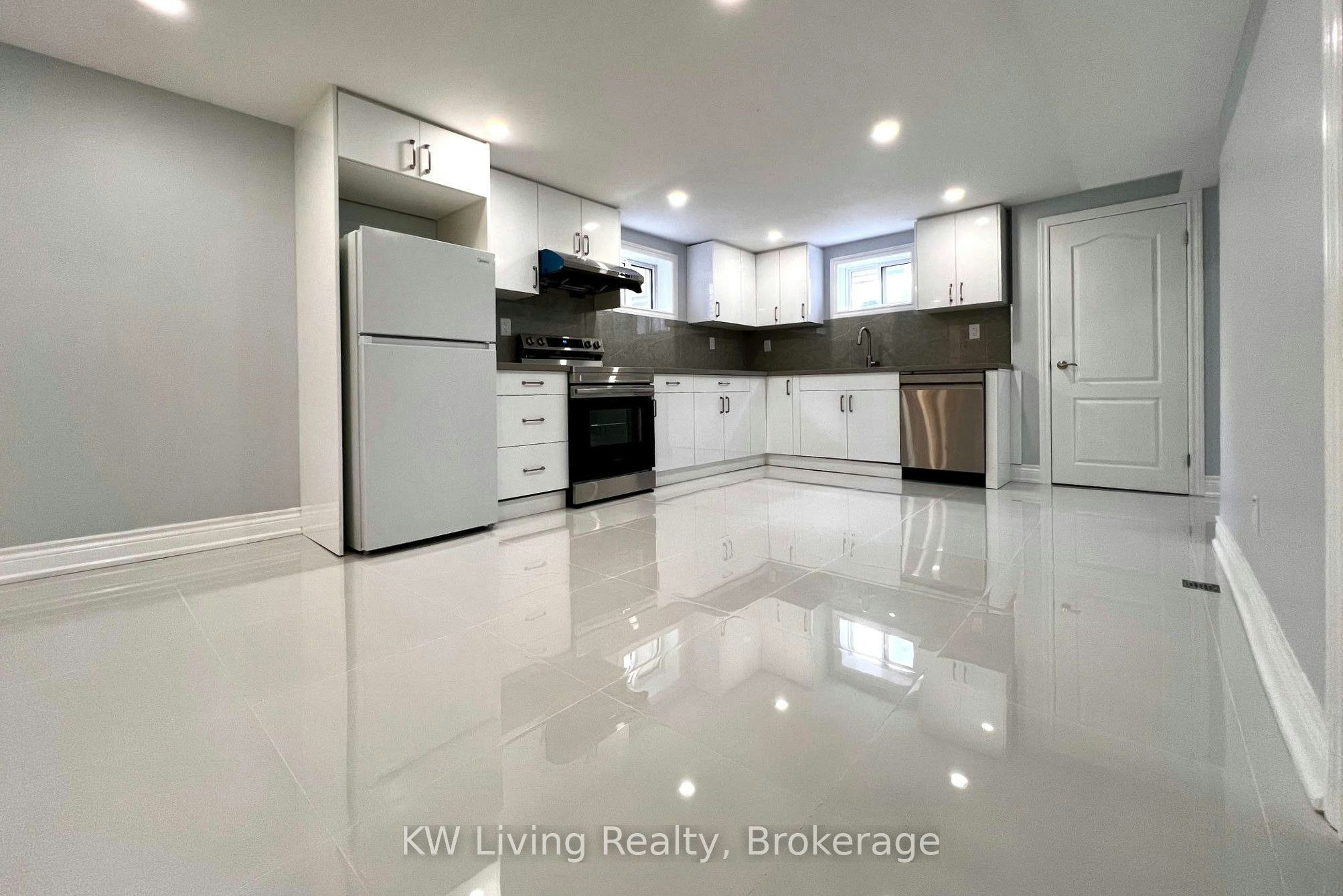 Basement-311 Boisdale Avenue, Richmond Hill, ON, L4C 1R4 - 8
