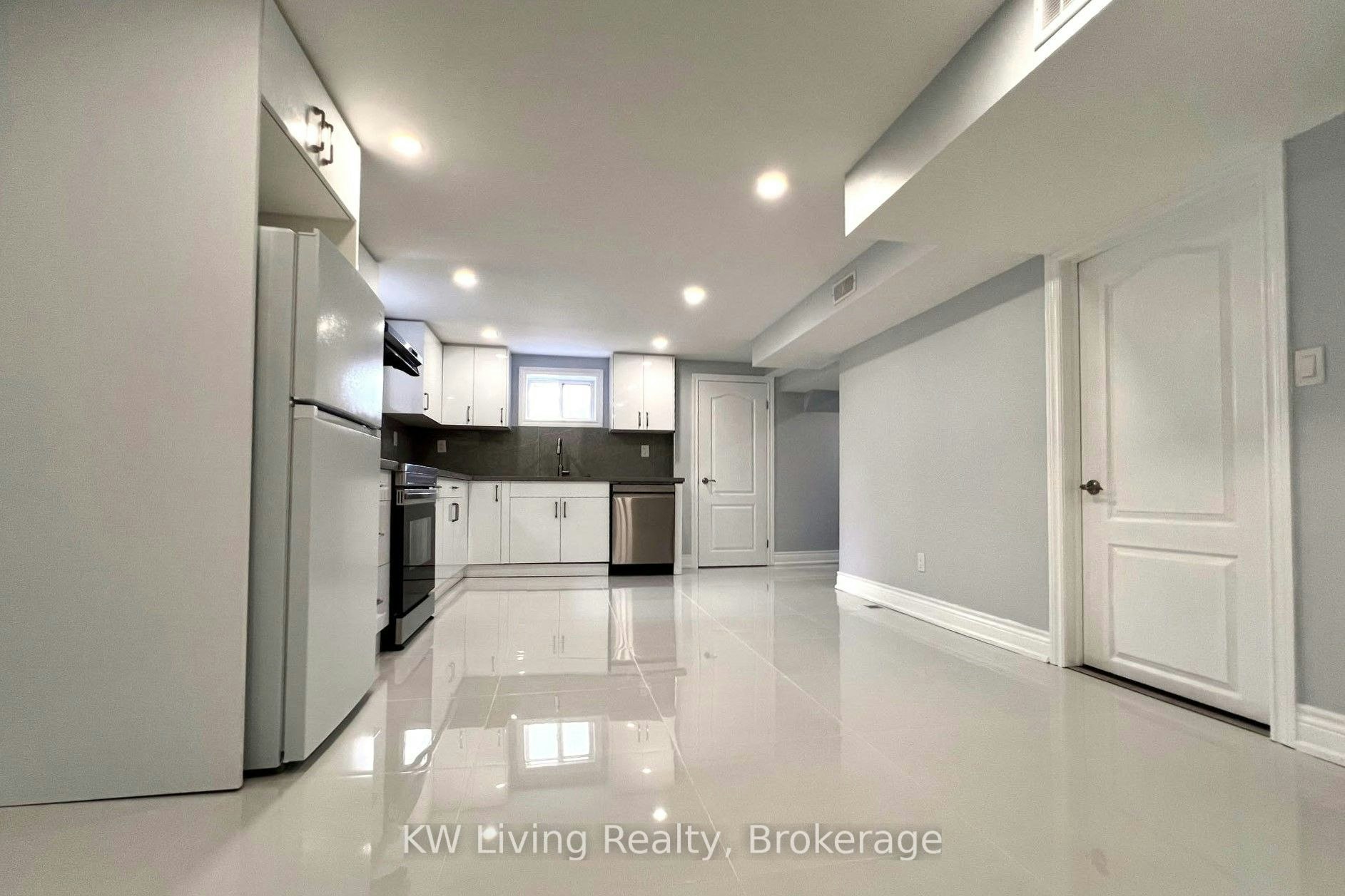 Basement-311 Boisdale Avenue, Richmond Hill, ON, L4C 1R4 - 19
