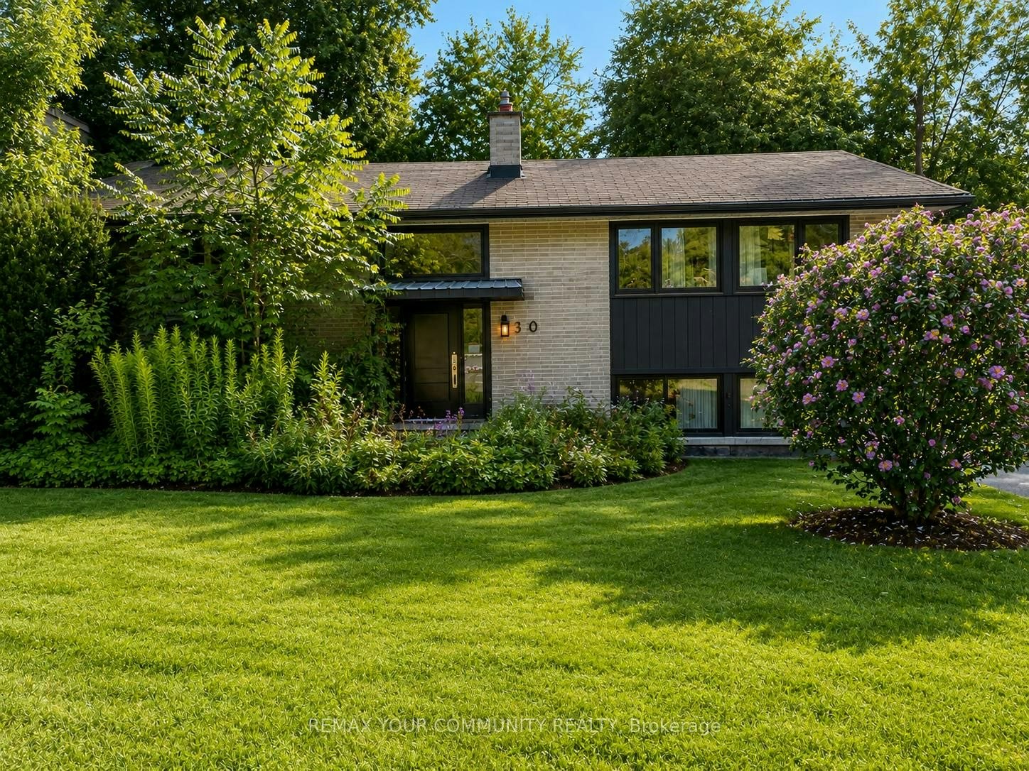 30 Knollside Drive, Richmond Hill, ON, L4C 4W6