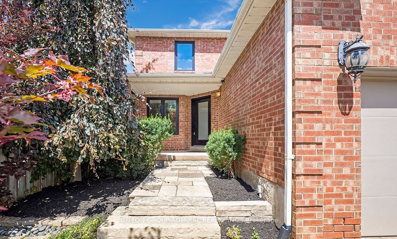 68 Patna Crescent, Vaughan, ON, L6A 1N5 - 2