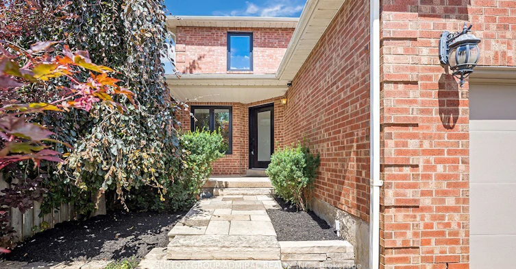 68 Patna Crescent, Vaughan, ON, L6A 1N5 - 2