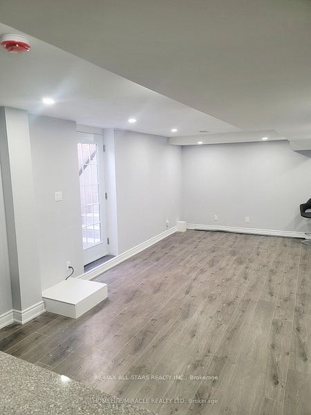 91 Song Bird Drive N, Markham, ON, L3S 3T8 - 4