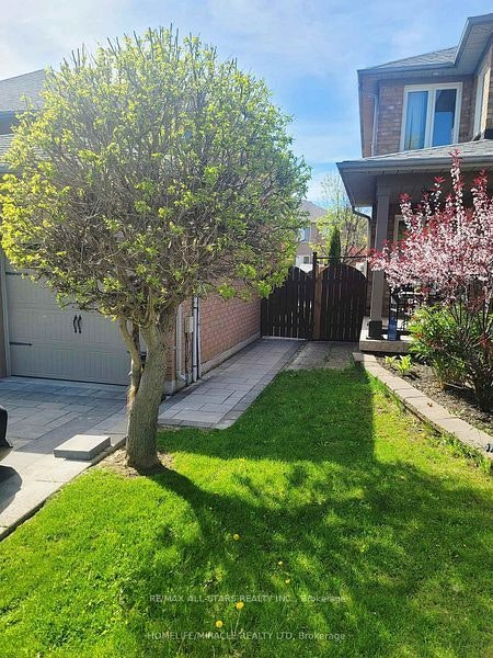 91 Song Bird Drive N, Markham, ON, L3S 3T8 - 11