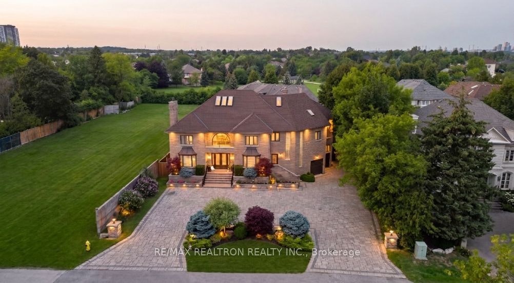 166 Arnold Avenue, Vaughan, ON, L4J 1B7